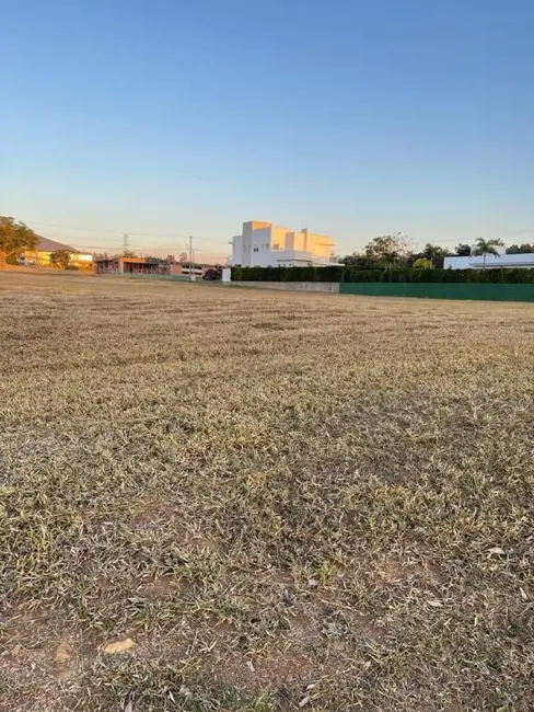 Foto 1 de Terreno / Lote à venda, 1000m2 em Cabreuva - SP
