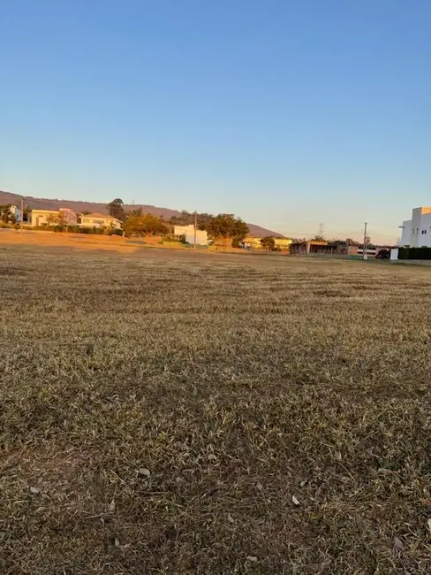 Foto 1 de Terreno / Lote à venda, 1000m2 em Cabreuva - SP