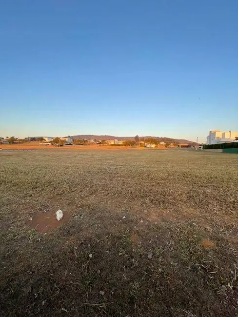 Foto 3 de Terreno / Lote à venda, 1000m2 em Cabreuva - SP