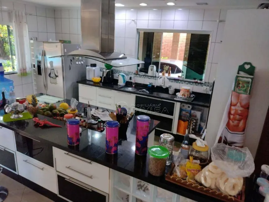 Chácara com 3 quartos à venda, 2038m2 em Itupeva - SP - imagem 4 Foto 4 de Chácara com 3 quartos à venda, 2038m2 em Itupeva - SP