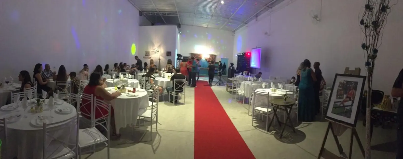 Foto 3 de Sala Comercial à venda, 250m2 em Jardim Itaguaçu, Salto - SP