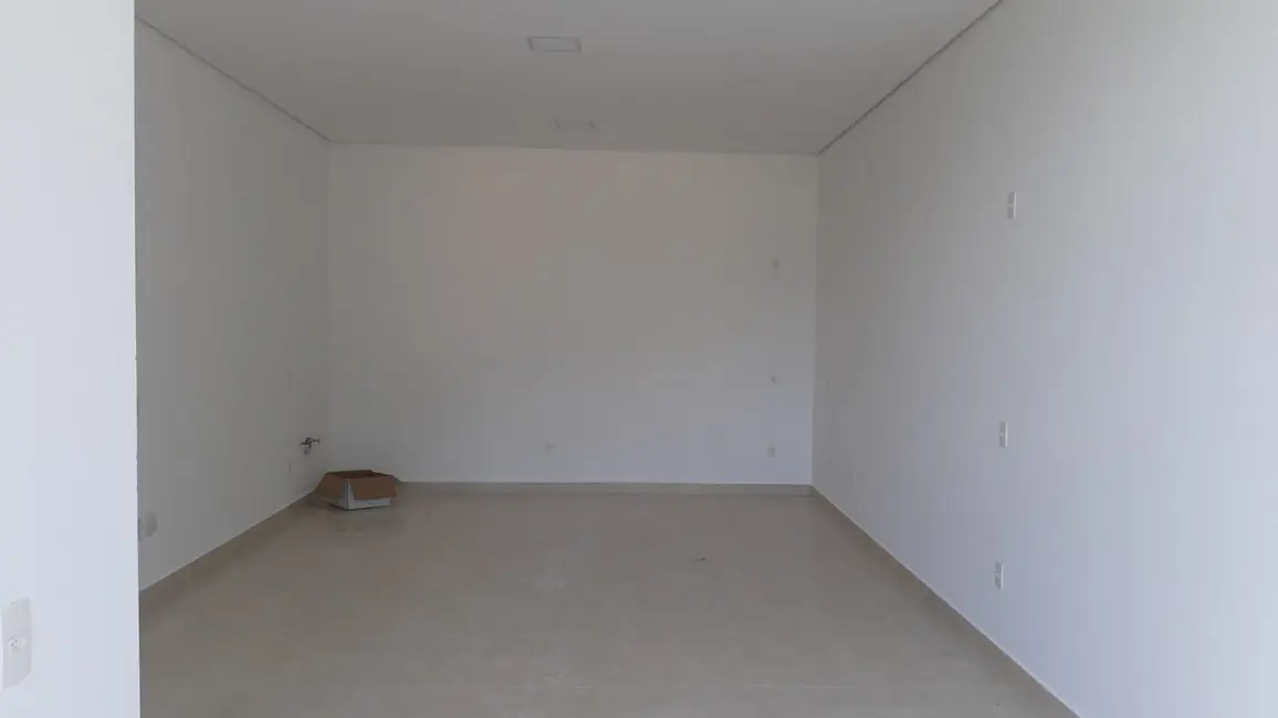 Foto 4 de Sala Comercial para alugar, 36m2 em Elias Fausto - SP