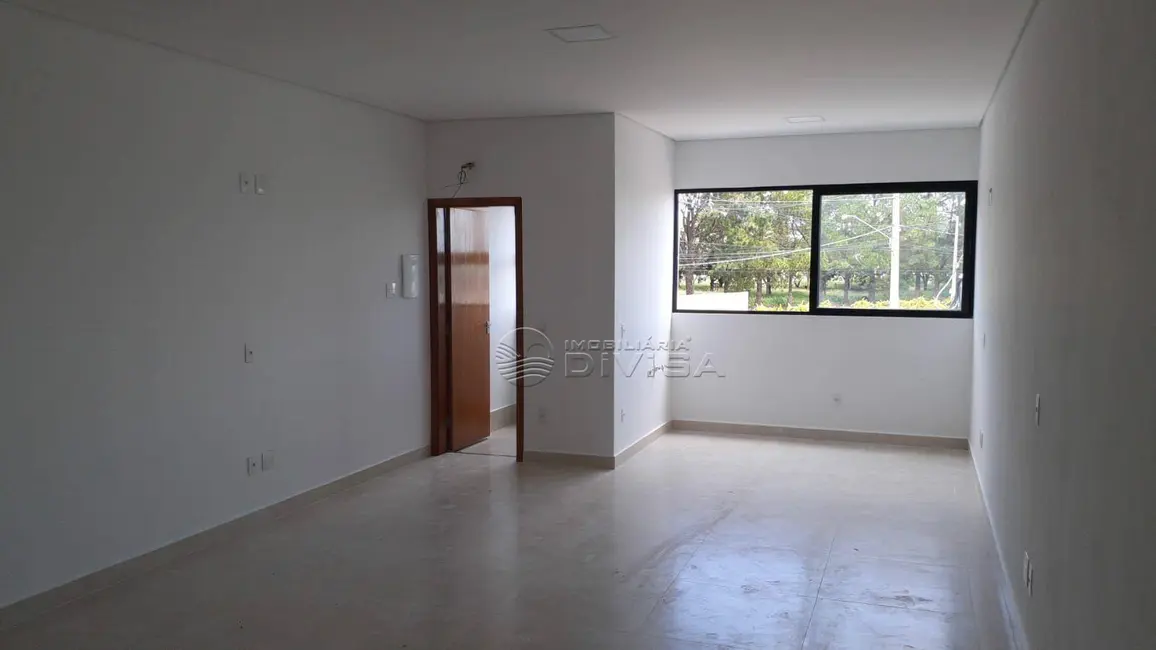 Foto 3 de Sala Comercial para alugar, 37m2 em Elias Fausto - SP