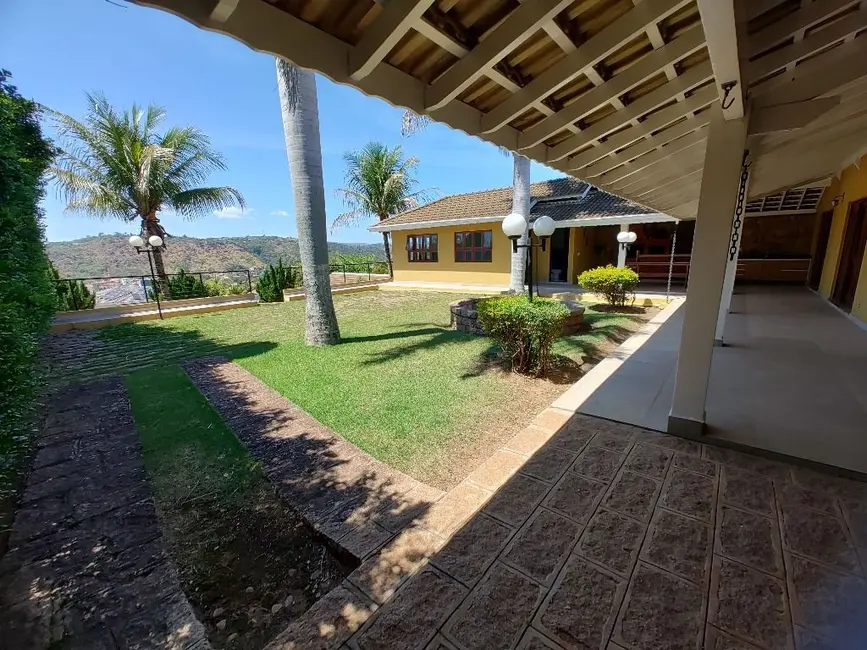 Foto 2 de Chácara com 4 quartos à venda e para alugar, 1400m2 em Itupeva - SP