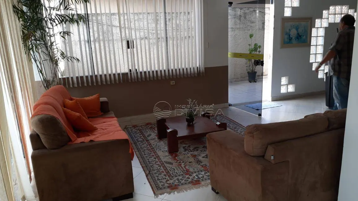 Hotel / Motel com 24 quartos à venda, 640m2 em Monte Mor - SP - imagem 2 Foto 2 de Hotel / Motel com 24 quartos à venda, 640m2 em Monte Mor - SP