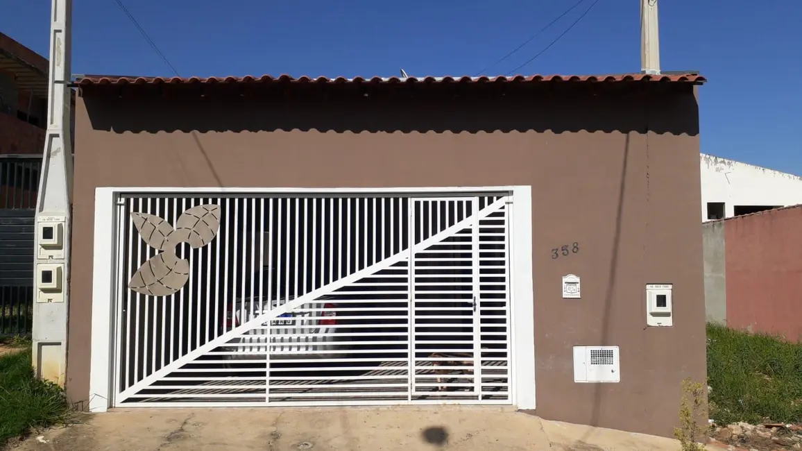Foto 1 de Casa com 2 quartos à venda, 175m2 em Elias Fausto - SP