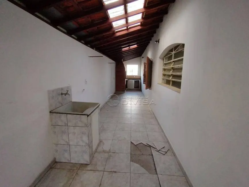Foto 3 de Casa com 3 quartos à venda, 300m2 em Vila Nova Esperia, Jundiai - SP