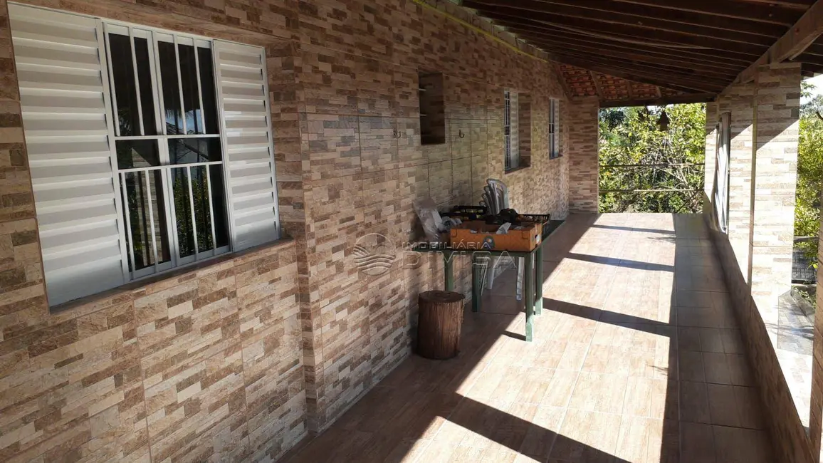 Chácara com 3 quartos à venda, 1040m2 em Elias Fausto - SP - imagem 5 Foto 5 de Chácara com 3 quartos à venda, 1040m2 em Elias Fausto - SP