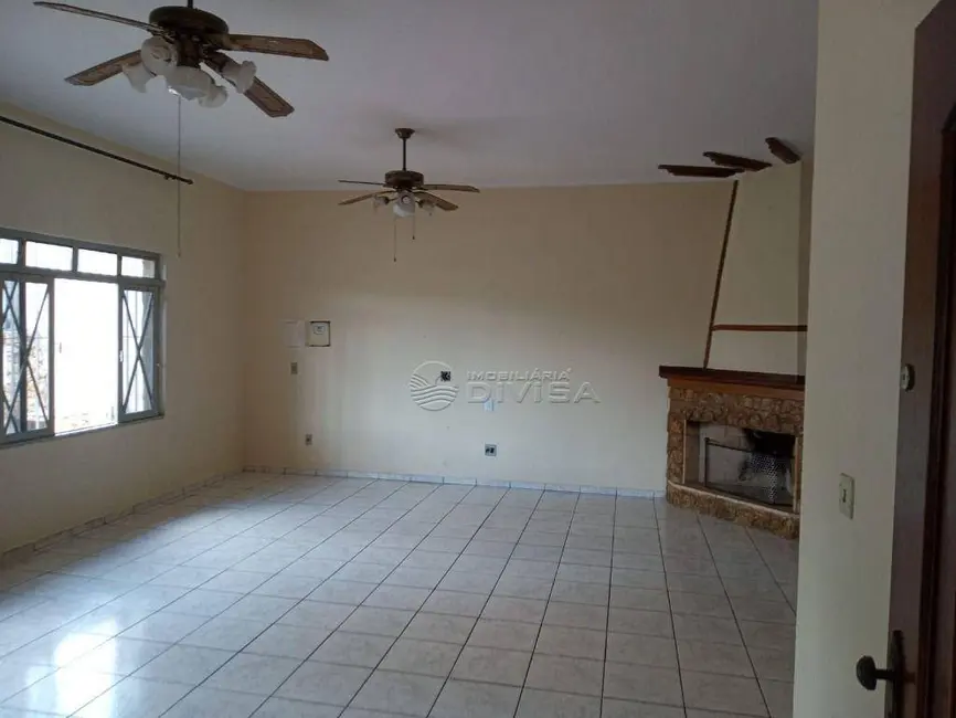 Foto 2 de Casa com 3 quartos à venda, 300m2 em Itupeva - SP