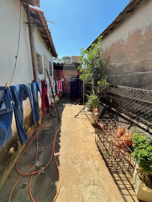 Foto 6 de Casa com 2 quartos à venda, 400m2 em Elias Fausto - SP