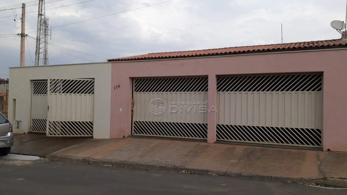 Foto 1 de Casa com 2 quartos à venda, 284m2 em Centro, Elias Fausto - SP