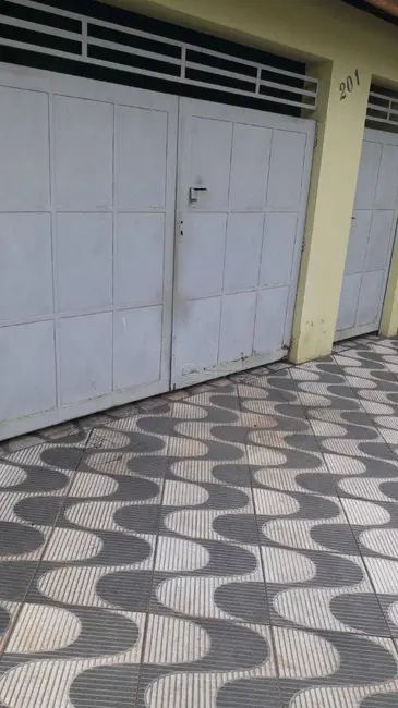 Casa com 2 quartos à venda, 139m2 em Elias Fausto - SP - imagem 2 Foto 2 de Casa com 2 quartos à venda, 139m2 em Elias Fausto - SP