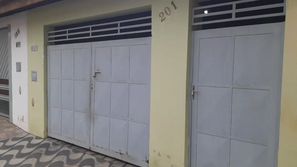 Foto 3 de Casa com 2 quartos à venda, 139m2 em Elias Fausto - SP