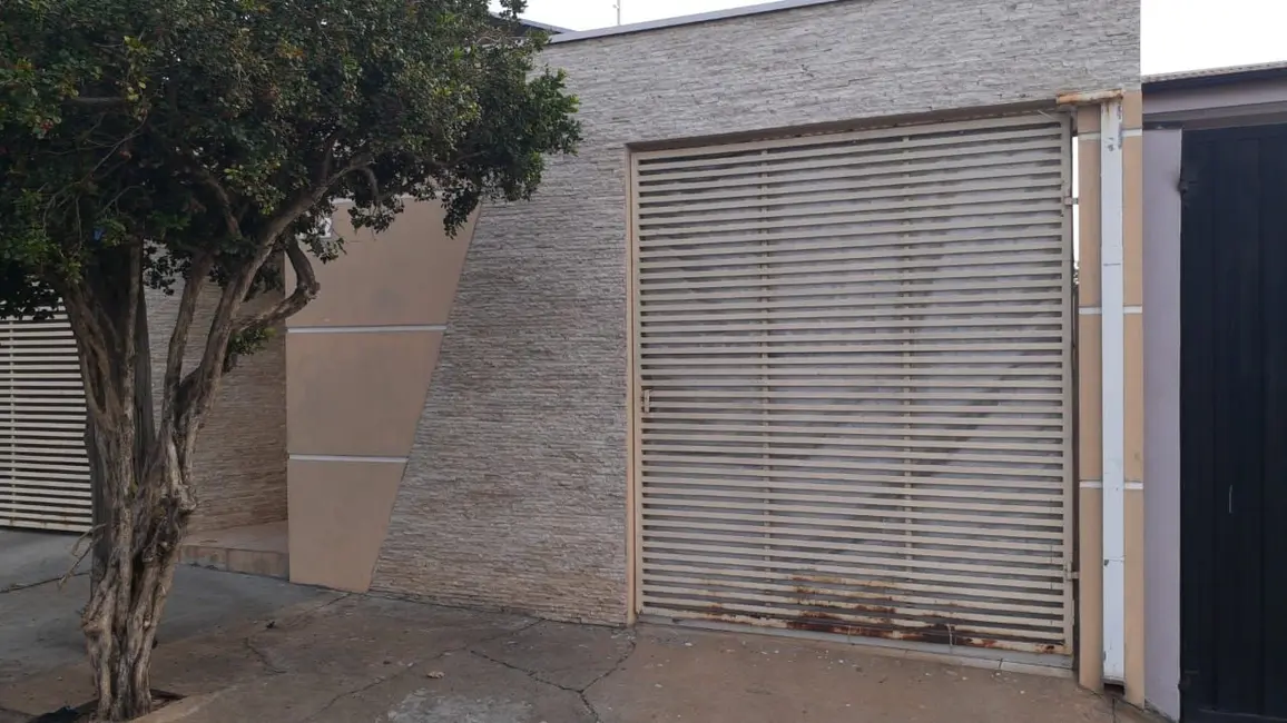 Casa com 2 quartos à venda, 347m2 em Centro, Elias Fausto - SP - imagem 5 Foto 5 de Casa com 2 quartos à venda, 347m2 em Centro, Elias Fausto - SP