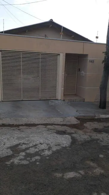 Casa com 2 quartos à venda, 347m2 em Centro, Elias Fausto - SP - imagem 2 Foto 2 de Casa com 2 quartos à venda, 347m2 em Centro, Elias Fausto - SP