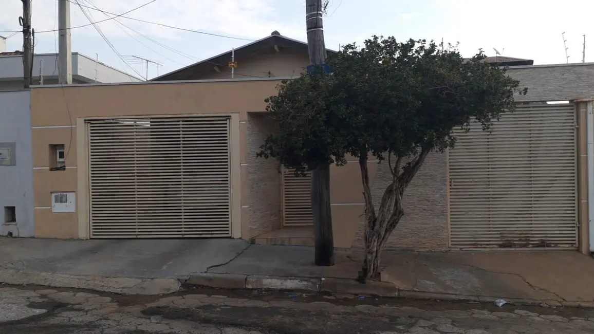 Casa com 2 quartos à venda, 347m2 em Centro, Elias Fausto - SP - imagem 4 Foto 4 de Casa com 2 quartos à venda, 347m2 em Centro, Elias Fausto - SP