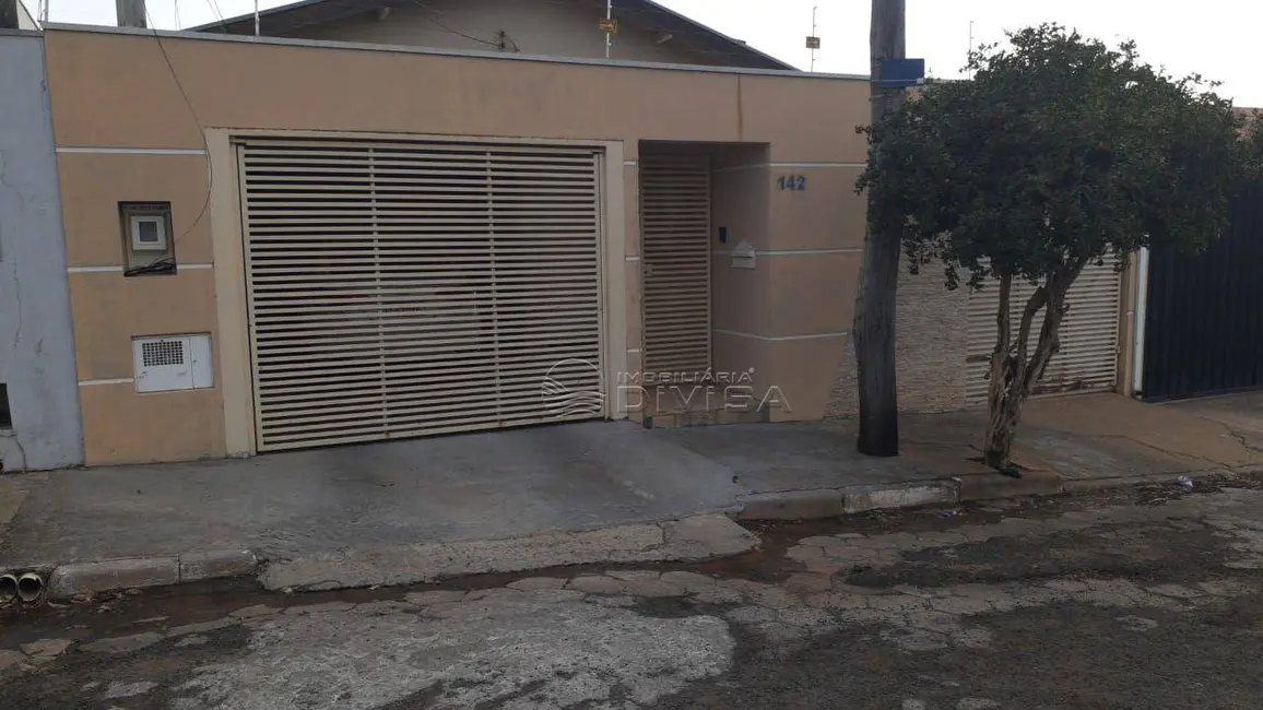 Casa com 2 quartos à venda, 347m2 em Centro, Elias Fausto - SP - imagem 1 Foto 1 de Casa com 2 quartos à venda, 347m2 em Centro, Elias Fausto - SP