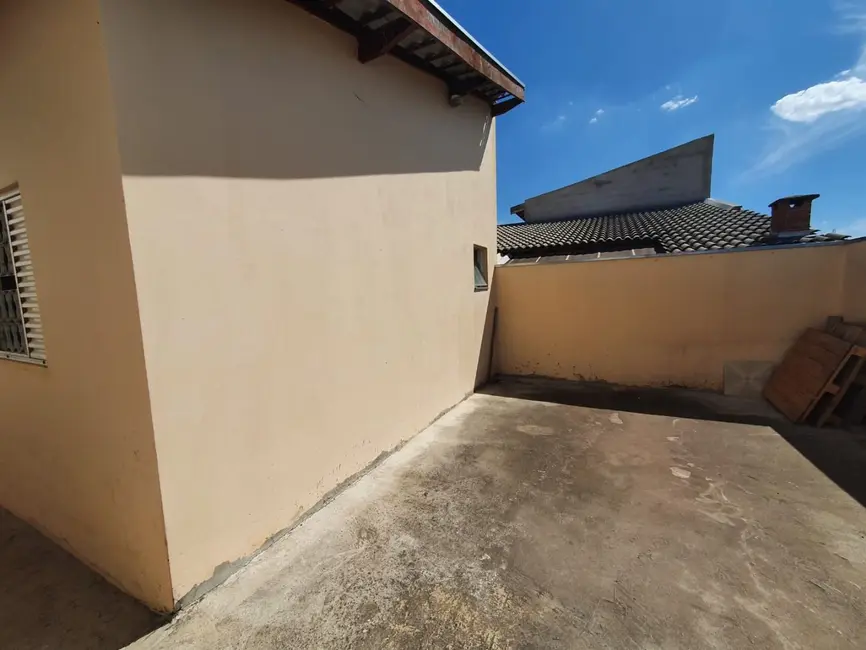 Foto 9 de Casa com 2 quartos à venda, 175m2 em Elias Fausto - SP