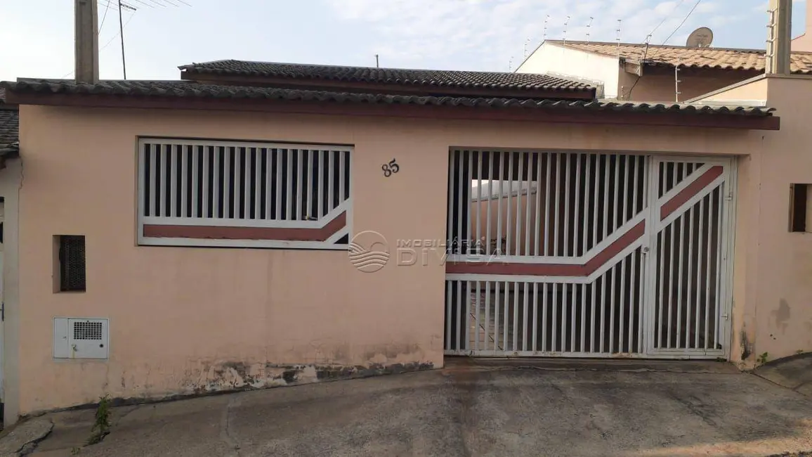 Casa com 2 quartos à venda, 175m2 em Elias Fausto - SP - imagem 1 Foto 1 de Casa com 2 quartos à venda, 175m2 em Elias Fausto - SP