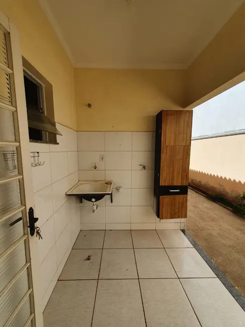 Foto 6 de Casa com 2 quartos à venda, 175m2 em Elias Fausto - SP