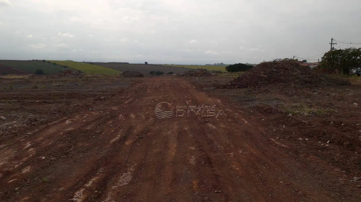 Foto 1 de Terreno / Lote à venda, 175m2 em Elias Fausto - SP