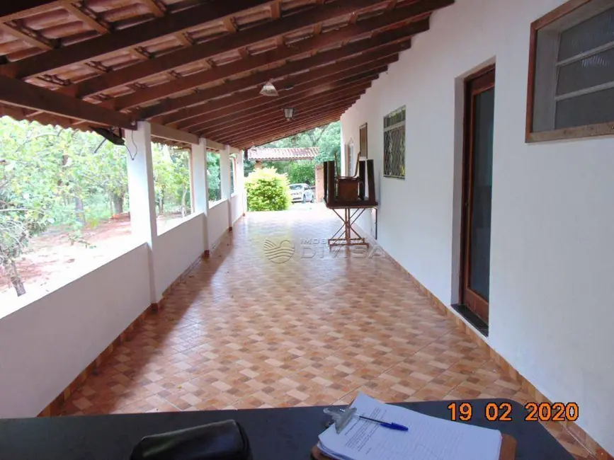 Chácara com 4 quartos à venda, 2262m2 em Boituva - SP - imagem 5 Foto 5 de Chácara com 4 quartos à venda, 2262m2 em Boituva - SP