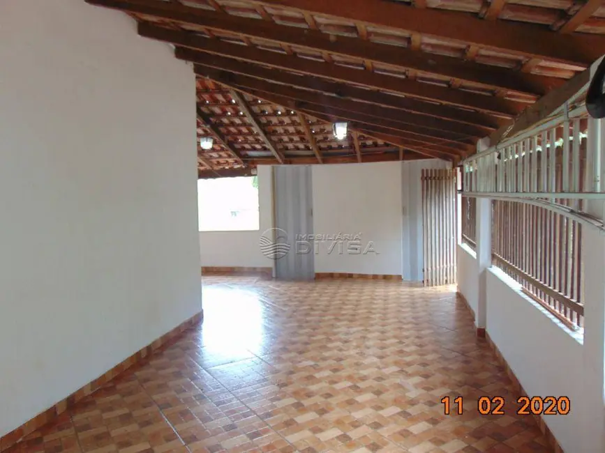 Chácara com 4 quartos à venda, 2262m2 em Boituva - SP - imagem 4 Foto 4 de Chácara com 4 quartos à venda, 2262m2 em Boituva - SP