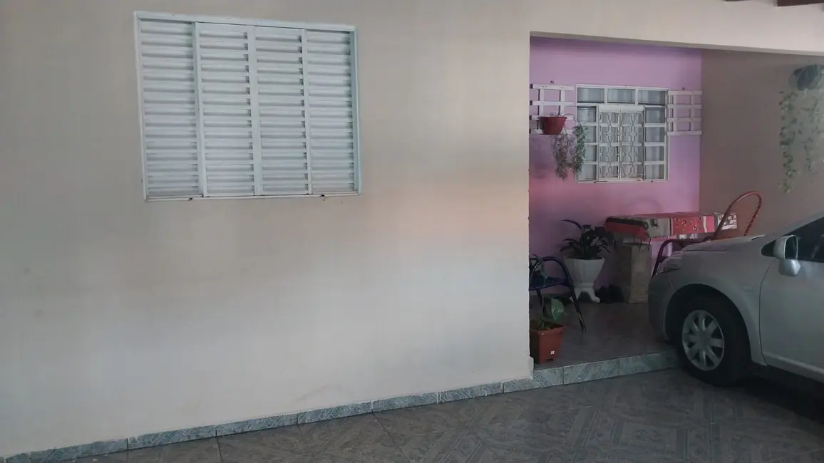 Foto 2 de Casa com 3 quartos à venda, 250m2 em Elias Fausto - SP