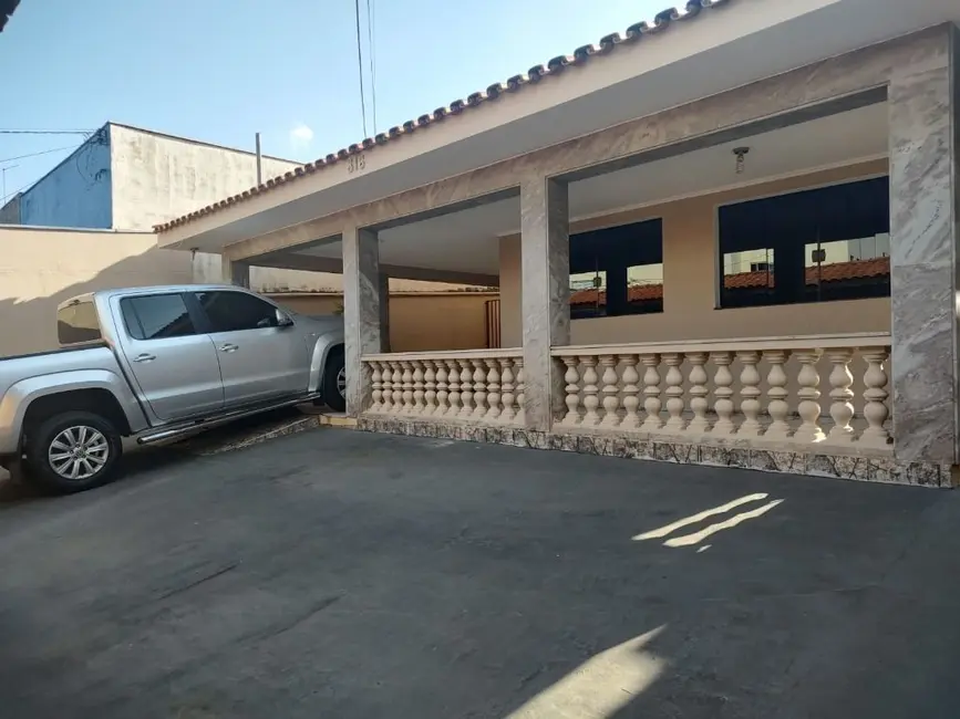 Foto 1 de Casa com 2 quartos para alugar, 336m2 em Itupeva - SP