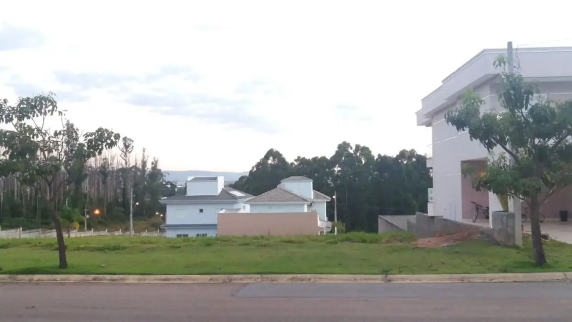 Foto 3 de Terreno / Lote à venda, 370m2 em Itupeva - SP