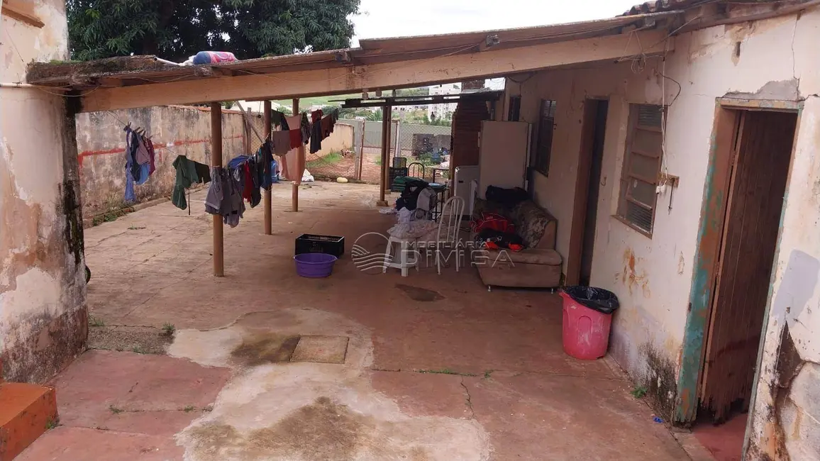 Foto 8 de Casa com 2 quartos à venda, 740m2 em Elias Fausto - SP