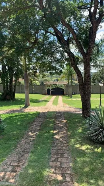 Chácara com 4 quartos à venda, 5000m2 em Bom Jardim, Jundiai - SP - imagem 3 Foto 3 de Chácara com 4 quartos à venda, 5000m2 em Bom Jardim, Jundiai - SP