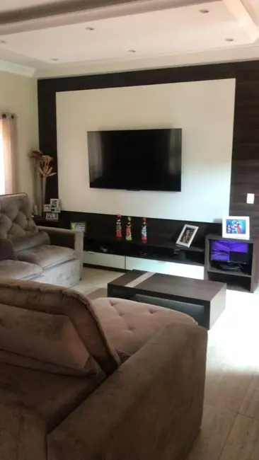 Chácara com 4 quartos à venda, 5000m2 em Bom Jardim, Jundiai - SP - imagem 6 Foto 6 de Chácara com 4 quartos à venda, 5000m2 em Bom Jardim, Jundiai - SP