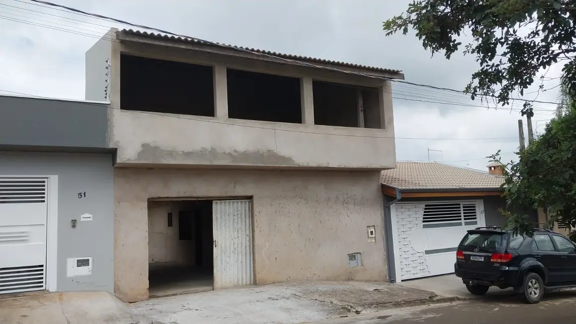 Foto 1 de Sobrado com 4 quartos à venda, 200m2 em Elias Fausto - SP