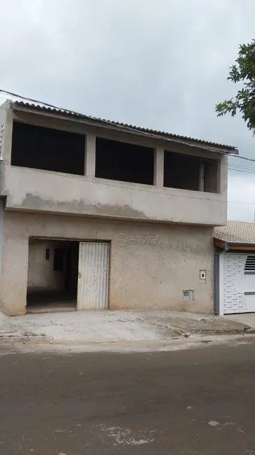 Foto 7 de Sobrado com 4 quartos à venda, 200m2 em Elias Fausto - SP