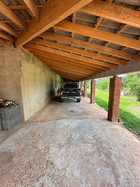 Chácara com 2 quartos à venda, 1000m2 em Elias Fausto - SP - imagem 8 Foto 8 de Chácara com 2 quartos à venda, 1000m2 em Elias Fausto - SP