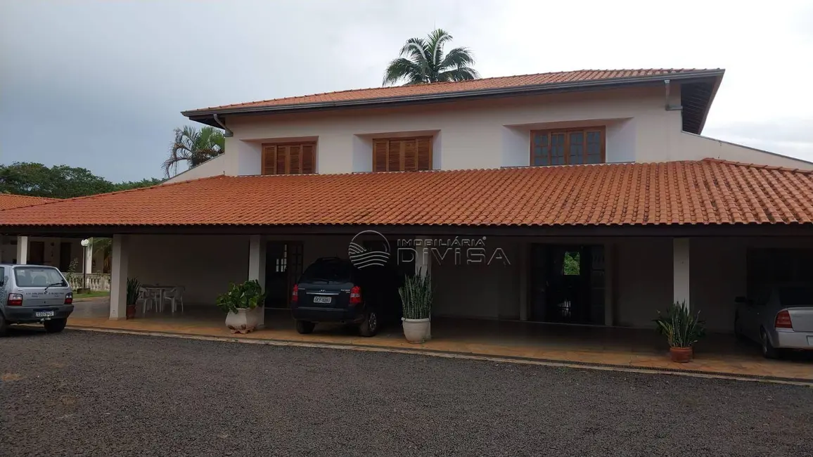 Chácara com 4 quartos à venda, 4656m2 em Elias Fausto - SP - imagem 2 Foto 2 de Chácara com 4 quartos à venda, 4656m2 em Elias Fausto - SP