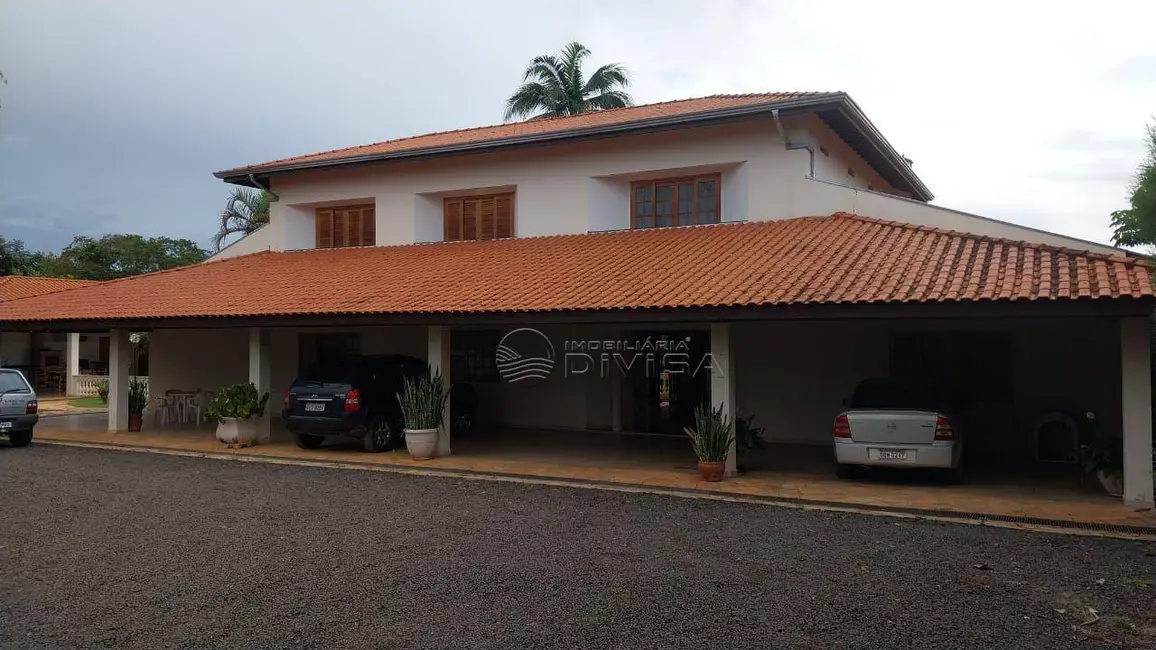 Chácara com 4 quartos à venda, 4656m2 em Elias Fausto - SP - imagem 3 Foto 3 de Chácara com 4 quartos à venda, 4656m2 em Elias Fausto - SP