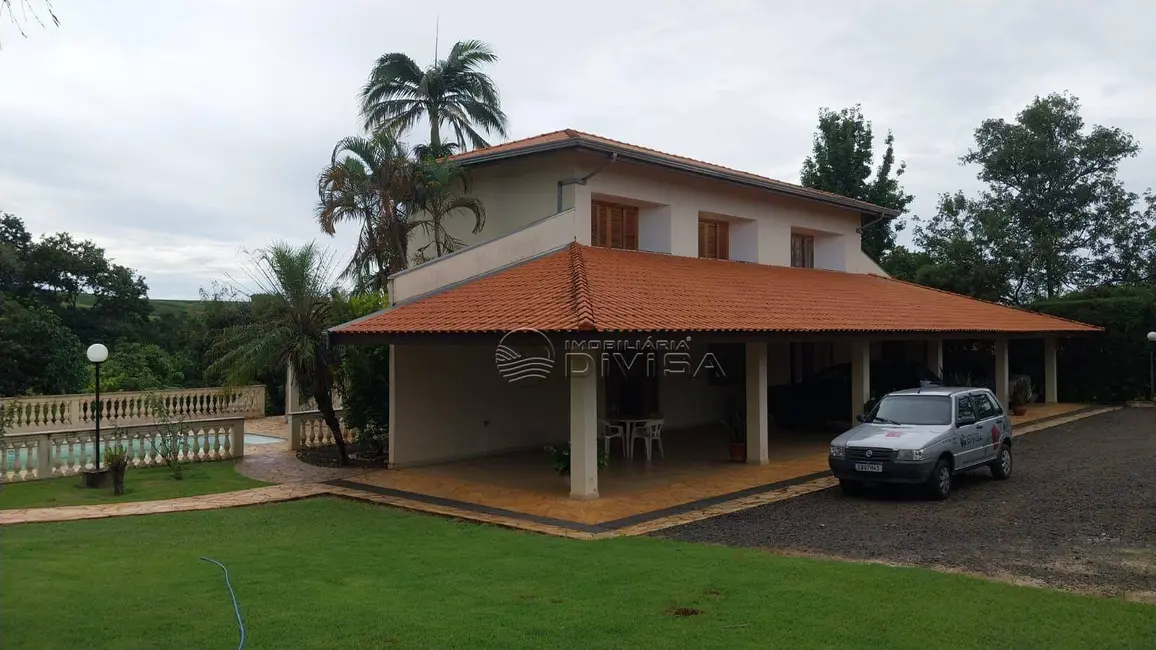 Chácara com 4 quartos à venda, 4656m2 em Elias Fausto - SP - imagem 4 Foto 4 de Chácara com 4 quartos à venda, 4656m2 em Elias Fausto - SP