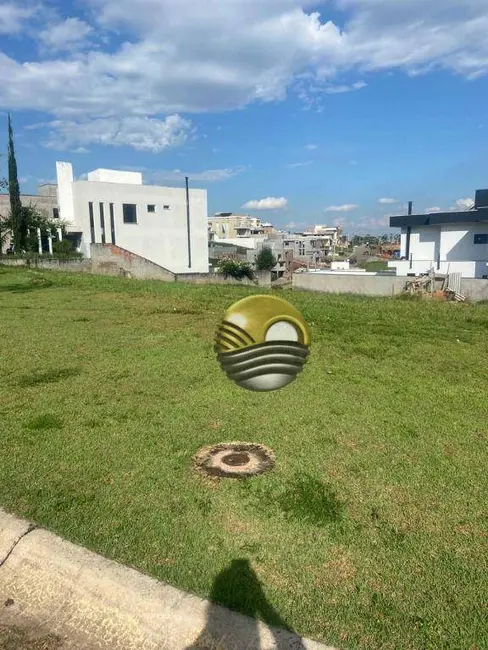 Foto 1 de Terreno / Lote à venda, 688m2 em Itupeva - SP