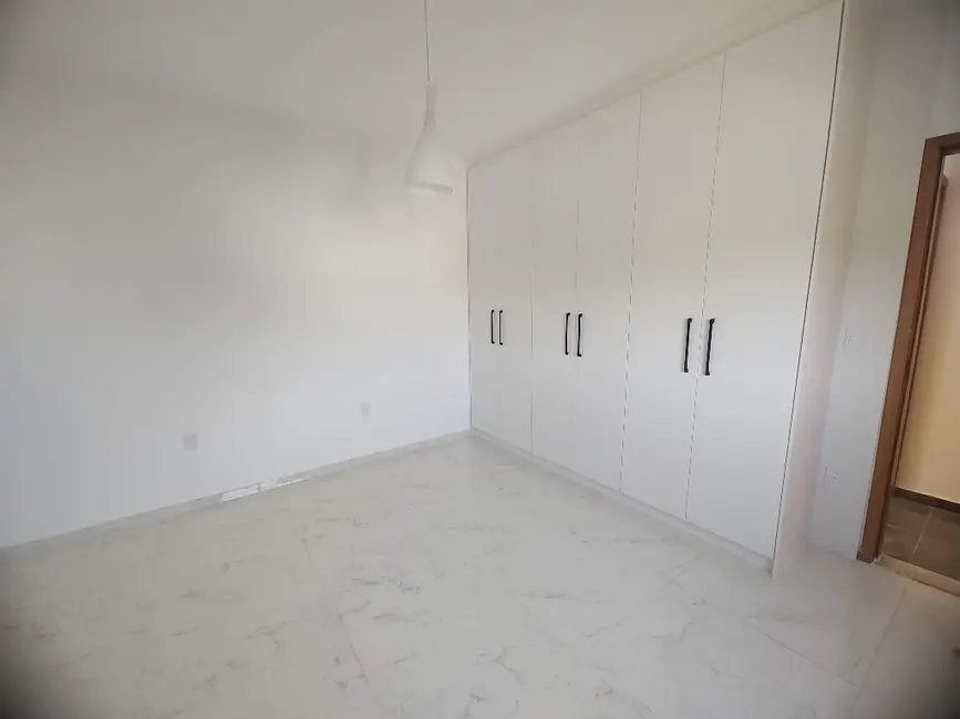 Casa de Condomínio com 3 quartos à venda e para alugar, 300m2 em Itupeva - SP - imagem 5 Foto 5 de Casa de Condomínio com 3 quartos à venda e para alugar, 300m2 em Itupeva - SP
