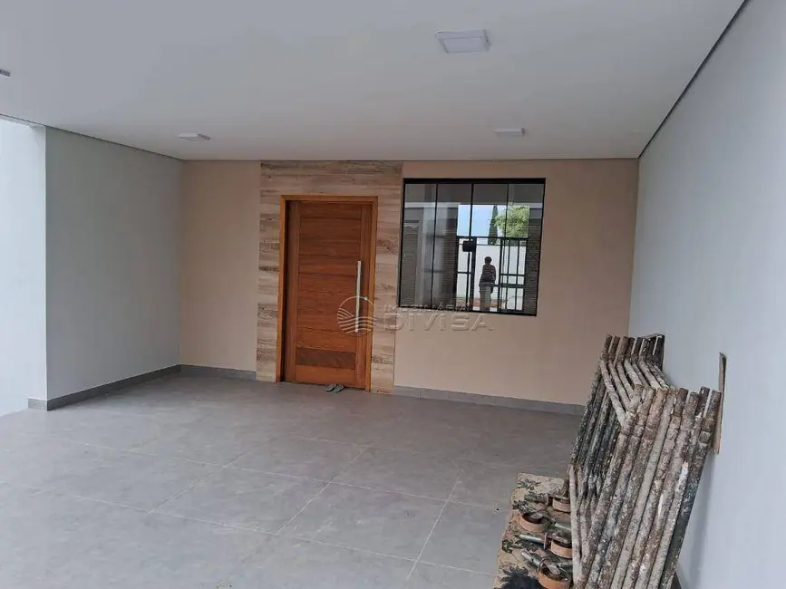 Casa com 3 quartos à venda, 250m2 em Itupeva - SP - imagem 2 Foto 2 de Casa com 3 quartos à venda, 250m2 em Itupeva - SP