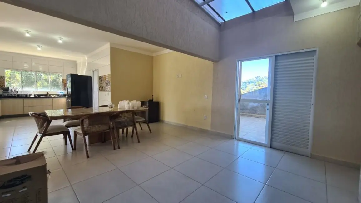 Casa de Condomínio com 3 quartos à venda, 1000m2 em Itupeva - SP - imagem 3 Foto 3 de Casa de Condomínio com 3 quartos à venda, 1000m2 em Itupeva - SP