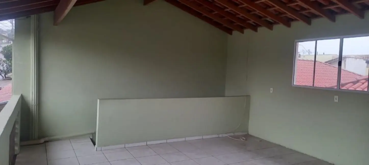 Casa com 3 quartos à venda, 125m2 em Jardim Sarapiranga, Jundiai - SP - imagem 5 Foto 5 de Casa com 3 quartos à venda, 125m2 em Jardim Sarapiranga, Jundiai - SP