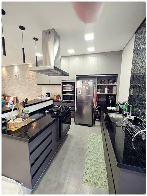 Foto 2 de Casa com 3 quartos à venda, 250m2 em Itupeva - SP