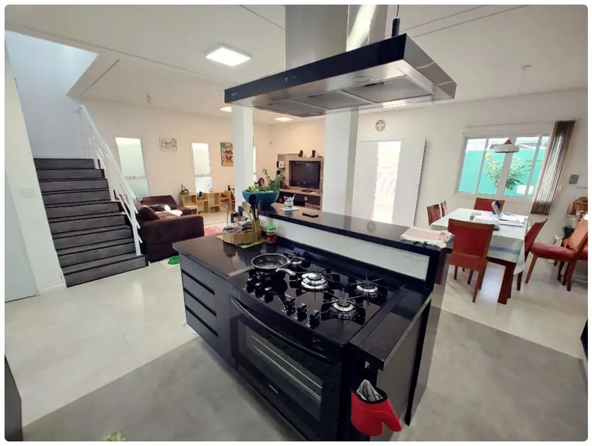 Foto 1 de Casa com 3 quartos à venda, 250m2 em Itupeva - SP