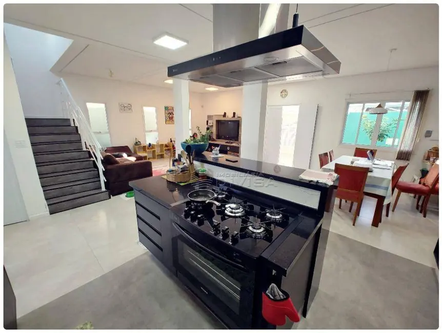 Foto 1 de Casa com 3 quartos à venda, 250m2 em Itupeva - SP