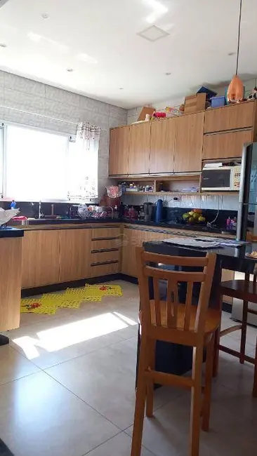 Chácara com 3 quartos à venda, 1200m2 em Itupeva - SP - imagem 8 Foto 8 de Chácara com 3 quartos à venda, 1200m2 em Itupeva - SP