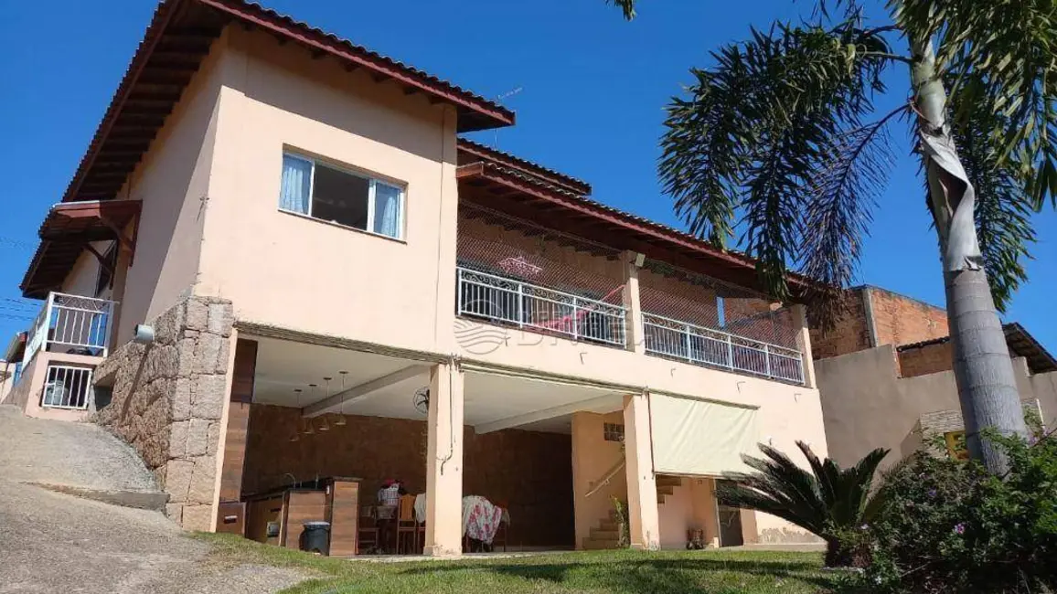 Chácara com 3 quartos à venda, 1200m2 em Itupeva - SP - imagem 4 Foto 4 de Chácara com 3 quartos à venda, 1200m2 em Itupeva - SP