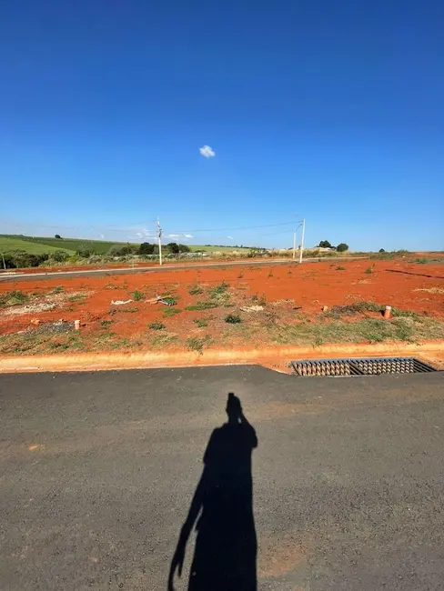 Foto 2 de Terreno / Lote à venda, 175m2 em Elias Fausto - SP